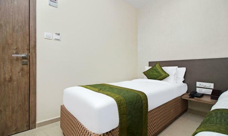 Ocean Suites Hotel مومباي المظهر الخارجي الصورة