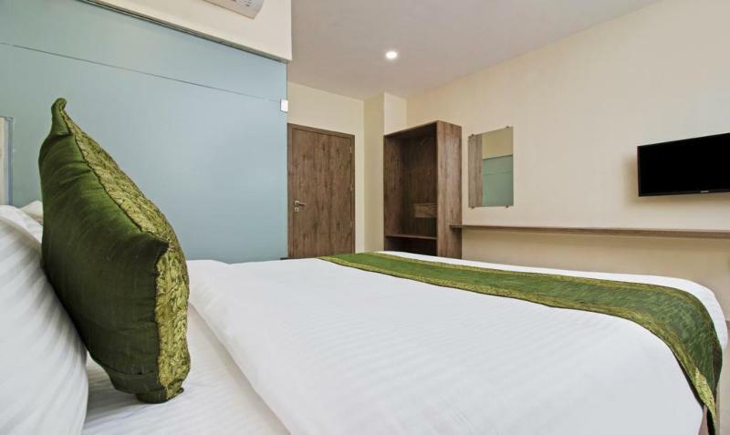 Ocean Suites Hotel مومباي المظهر الخارجي الصورة