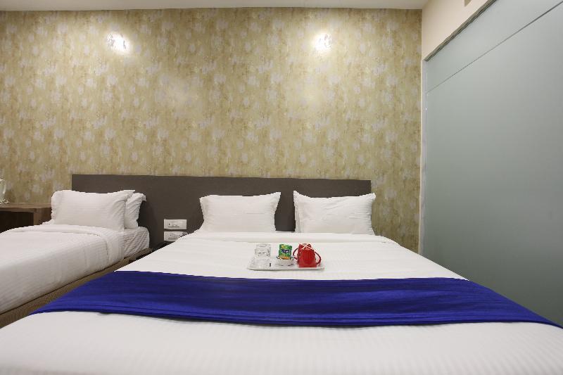 Ocean Suites Hotel مومباي المظهر الخارجي الصورة