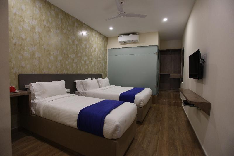 Ocean Suites Hotel مومباي المظهر الخارجي الصورة