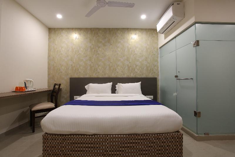 Ocean Suites Hotel مومباي المظهر الخارجي الصورة